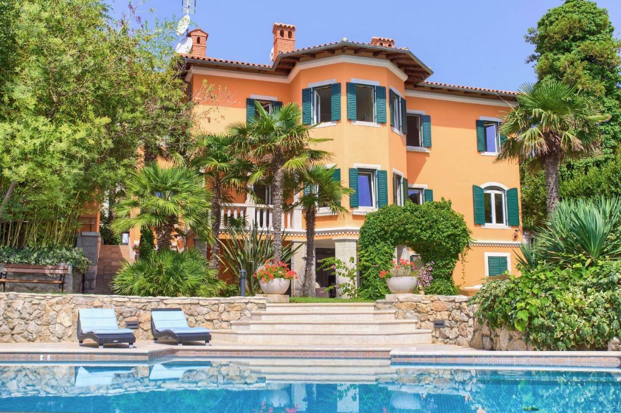 Villa Baronessa Ловран Екстериор снимка
