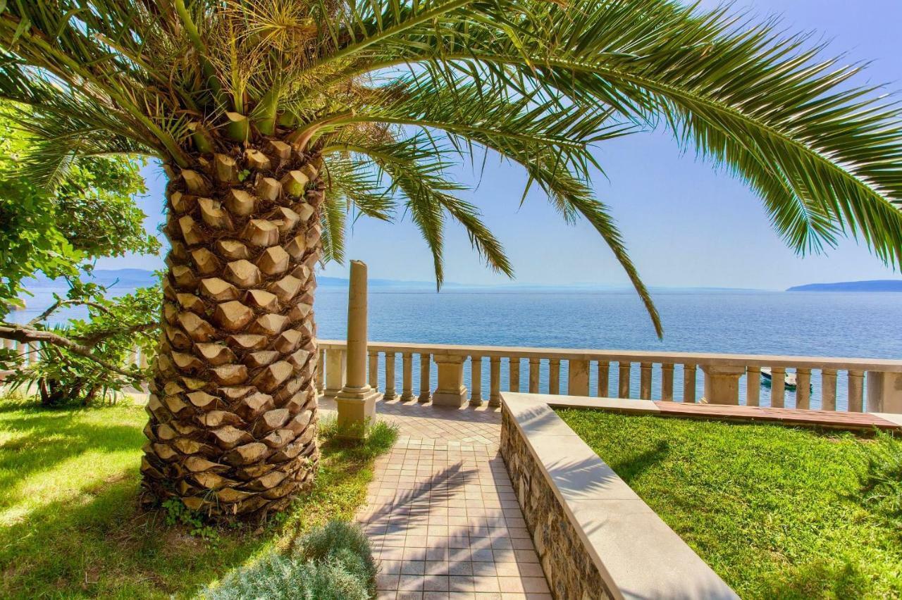 Villa Baronessa Ловран Екстериор снимка